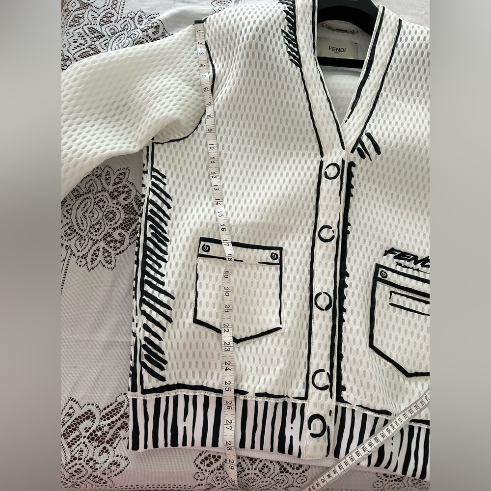 Fendi Textured White and Black Cardigan/jacket - Picture 5 of 8